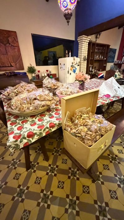 Bolsitas de sorpresas en cajas listas para repartir